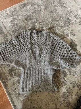 BEBE Grey Open-Knit V-Neck Short Sleeve Sweater